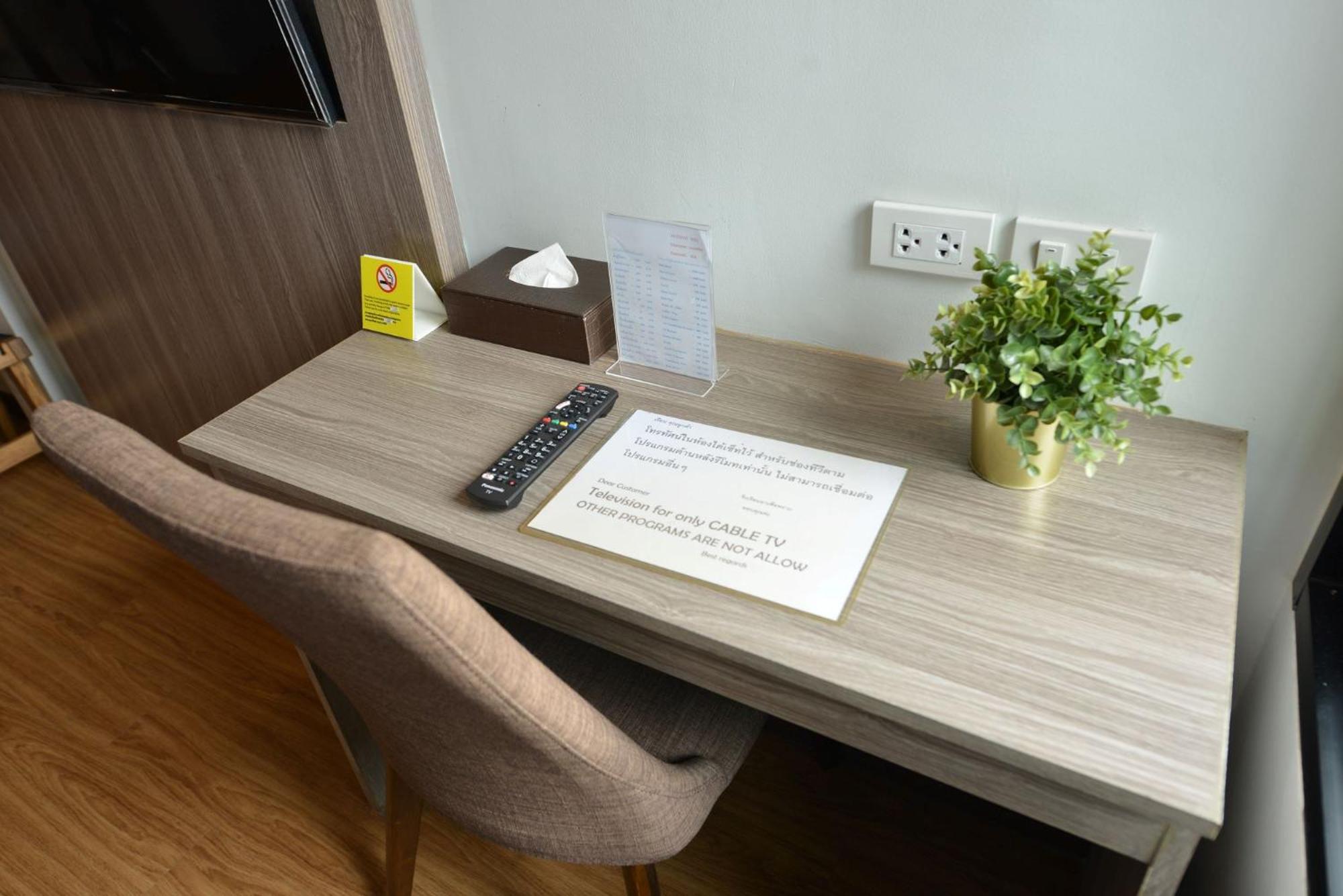 Bedever Boutique Bangkok Hotel - Bts Phra Khanong Kültér fotó